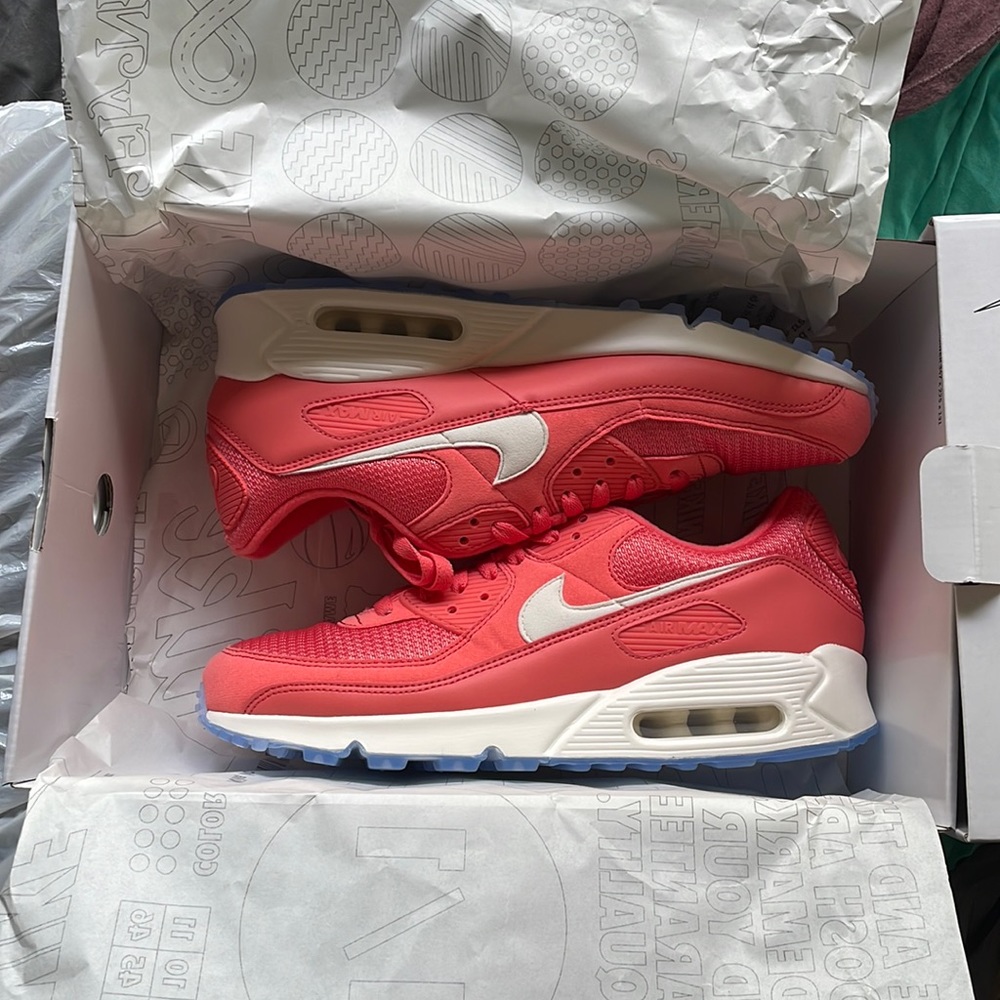 Nike AIR MAX - size 10.5 RARE AIR